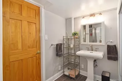 2533 Tenbroeck Avenue, Bronx, NY 10469 - Photo 24