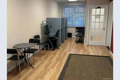 91-06 63 Drive #2, Rego Park, NY 11374 - Photo 4