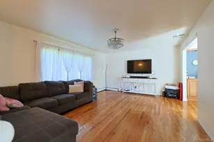 8 Pine St, Middletown, NY 10940 - Photo 2