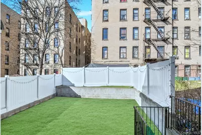 641 E 230th Street, Bronx, NY 10466 - Photo 10