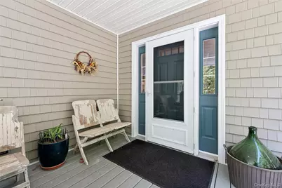 1020 Monsell Lane, Cutchogue, NY 11935 - Photo 2