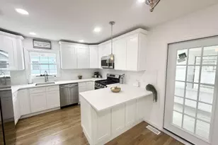 20 Iris Ave, Merrick, NY 11566 - Photo 4