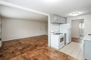 178 Jervis Ave, Farmingdale, NY 11735 - Photo 18