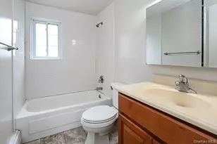 178 Jervis Ave, Farmingdale, NY 11735 - Photo 6