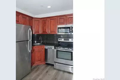 99 Prospect Street #5B, Babylon, NY 11702 - Photo 2