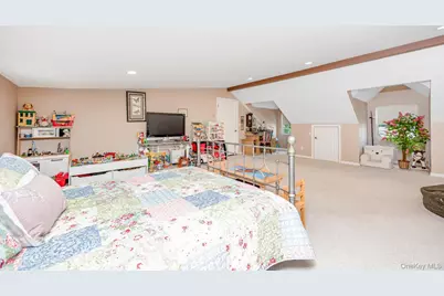 4 Vera Court, Centereach, NY 11720 - Photo 14