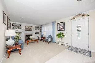 4 Vera Ct, Centereach, NY 11720 - Photo 4