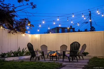 34 E Saint James Street, Kingston, NY 12401 - Photo 2