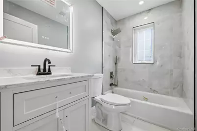 9 James Street S, East Rockaway, NY 11518 - Photo 12