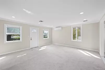 31 Cherry Avenue, Bethpage, NY 11714 - Photo 16