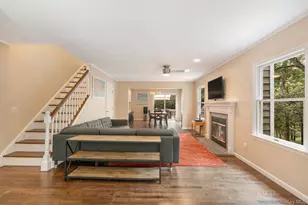 55 Red Fox Ln, Wainscott, NY 11937 - Photo 4