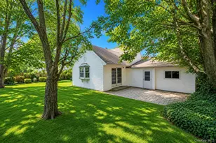 1425 Pine Dr, Bay Shore, NY 11706 - Photo 40