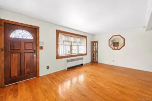 1425 Pine Dr, Bay Shore, NY 11706 - Photo 4
