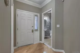 834 Huntington Dr, Fishkill, NY 12524 - Photo 6