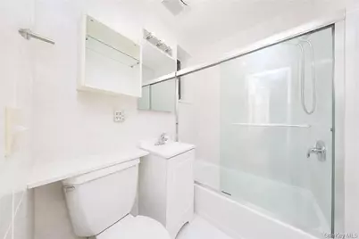 815 Avenue U, Brooklyn, NY 11223 - Photo 26