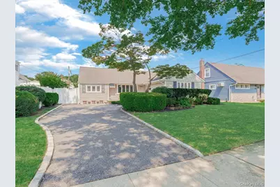 2643 Landman Lane, North Bellmore, NY 11710 - Photo 2