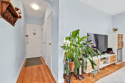 67-35 Yellowstone Boulevard #4P, Forest Hills, NY 11375 - Photo 12