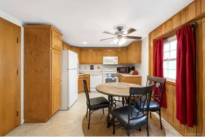 38 Imperial Drive, Selden, NY 11784 - Photo 14