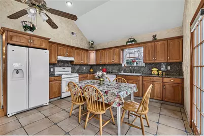 214 Avery Place, Cedarhurst, NY 11516 - Photo 10