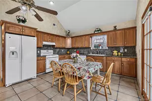 214 Avery Pl, Cedarhurst, NY 11516 - Photo 10