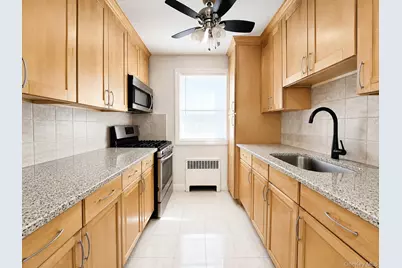229-28 Kingsbury Avenue #B, Bayside, NY 11364 - Photo 6
