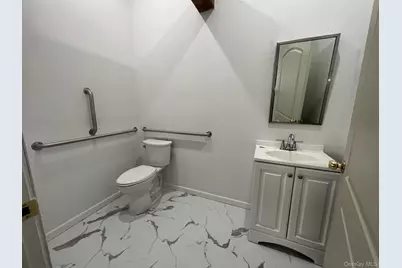 861 Midland Avenue, Yonkers, NY 10704 - Photo 6