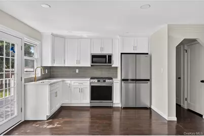 343 Sylvan Lane, Westbury, NY 11590 - Photo 4