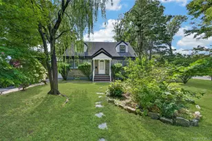 343 Sylvan Ln, Westbury, NY 11590 - Photo 2