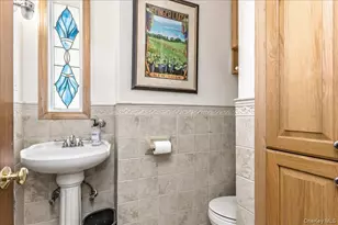 340 Princeton Rd, Rockville Centre, NY 11570 - Photo 12