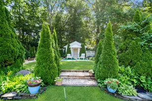 530 Boxwood Dr, Shirley, NY 11967 - Photo 16
