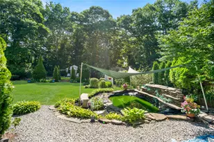 530 Boxwood Dr, Shirley, NY 11967 - Photo 14
