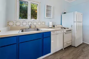 75- 25 W Shore Rd, Port Washington, NY 11050 - Photo 10