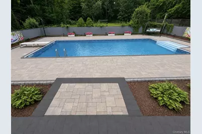 25 Charter Avenue, Dix Hills, NY 11746 - Photo 24