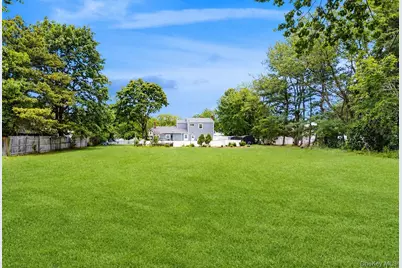 25 Charter Avenue, Dix Hills, NY 11746 - Photo 2