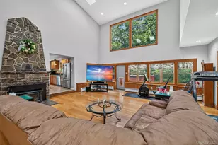 65 Oxford Springs Rd, Chester, NY 10918 - Photo 4