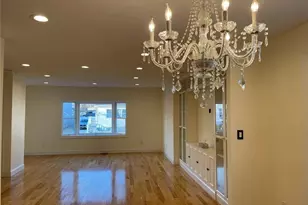 17 Wood Ln, Valley Stream, NY 11581 - Photo 4