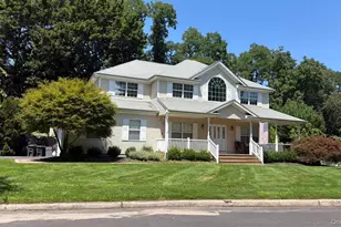 23 Flagpole Ln, East Setauket, NY 11733 - Photo 2