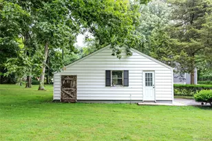 99 Warner Rd, Huntington, NY 11743 - Photo 34