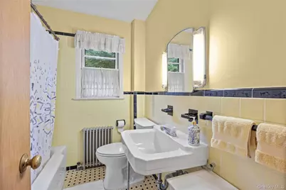 99 Warner Road, Huntington, NY 11743 - Photo 22