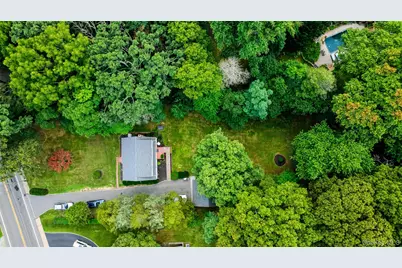 99 Warner Road, Huntington, NY 11743 - Photo 38