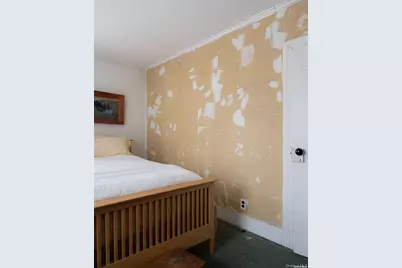 362 Middle Road, Bayport, NY 11705 - Photo 12