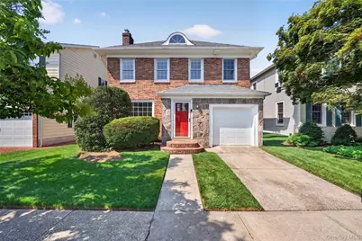 11 1st Place, Garden City, NY 11530 - Photo 1