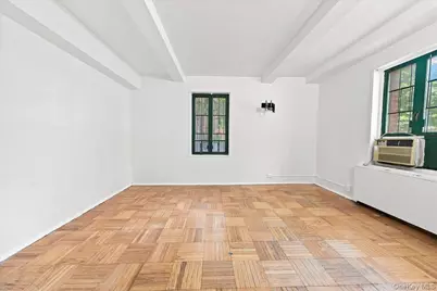 1589 Unionport Road #ME, Bronx, NY 10462 - Photo 10