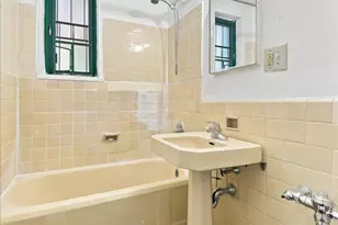 1589 Unionport Rd, Bronx, NY 10462 - Photo 8