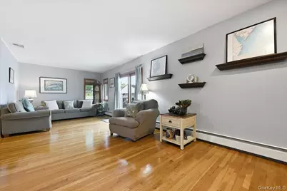 1471 Beech Lane, East Meadow, NY 11554 - Photo 10