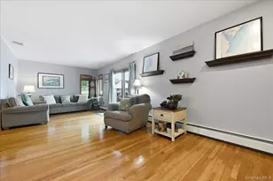 1471 Beech Ln, East Meadow, NY 11554 - Photo 10