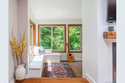 599 Hortontown Road, Hopewell Junction, NY 12533 - Photo 10