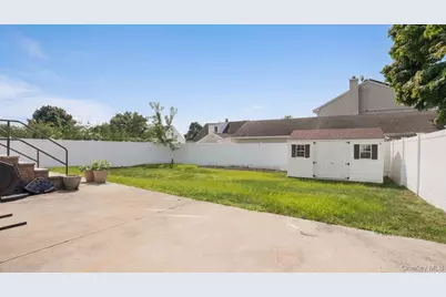 265 Weidner Avenue, Oceanside, NY 11572 - Photo 30