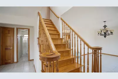 265 Weidner Avenue, Oceanside, NY 11572 - Photo 16