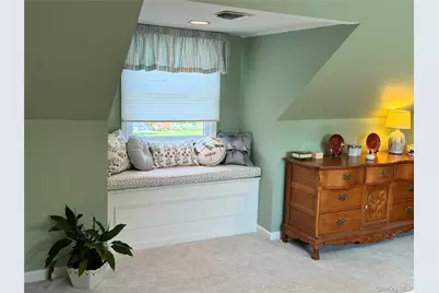 51 Bayway Avenue, Bay Shore, NY 11706 - Photo 22